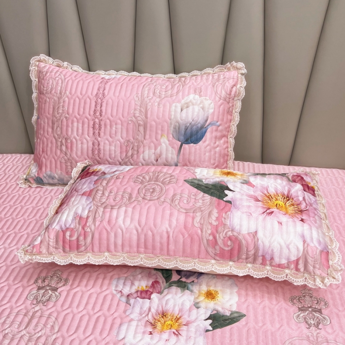 91家纺网 家纺一手货源 找家纺 恋尚 2023新款冰丝夹棉床盖款软凉席印花三件套 函汐微微