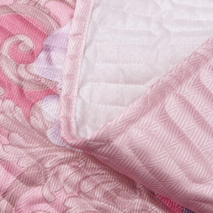 91家纺网 家纺一手货源 找家纺 恋尚 2023新款冰丝夹棉床盖款软凉席印花三件套 函汐微微