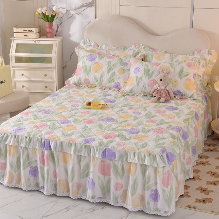 91家纺网 家纺一手货源 找家纺 美达 2025全棉蕾丝小花边夹棉床裙 春日蜜糖