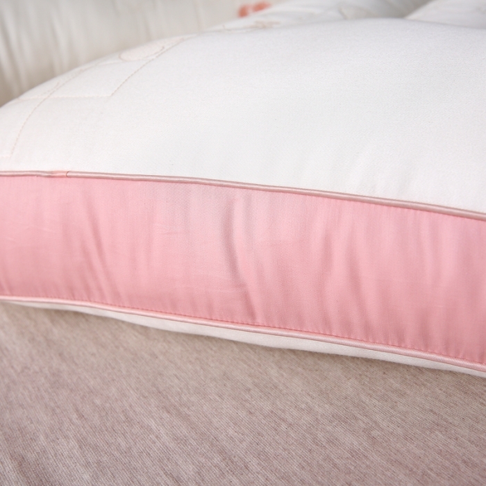 91家纺网 家纺一手货源 找家纺 赛格时代家居 倾城之恋护颈羽丝绒枕