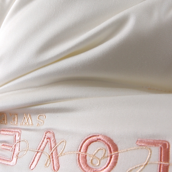 91家纺网 家纺一手货源 找家纺 赛格时代家居 倾城之恋护颈羽丝绒枕