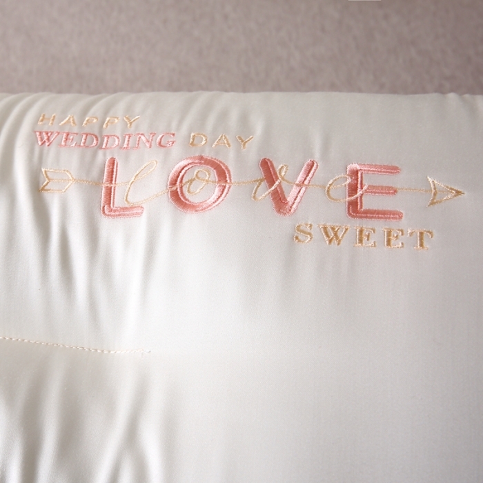 91家纺网 家纺一手货源 找家纺 赛格时代家居 倾城之恋护颈羽丝绒枕