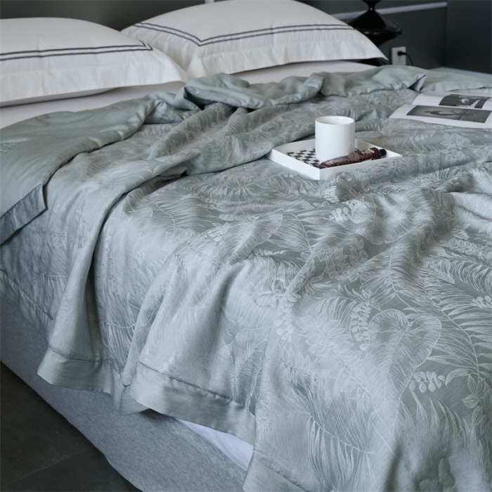 91家纺网 家纺一手货源 找家纺 榻尚家居 2023新款80天丝大提花夏被四件套-梦幻系列 梦幻灰
