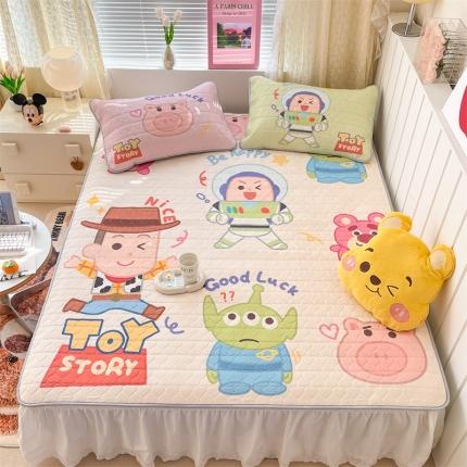 91家纺网 家纺一手货源 找家纺 顾里 2023新款迪士尼席实拍 玩具总动员