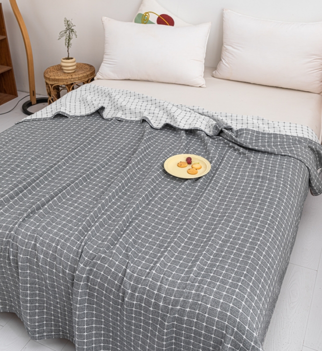 91家纺网 家纺一手货源 找家纺 卡奥 2024款日式水洗纯棉三层纱夏被毛巾被盖毯毛毯 十字格-灰