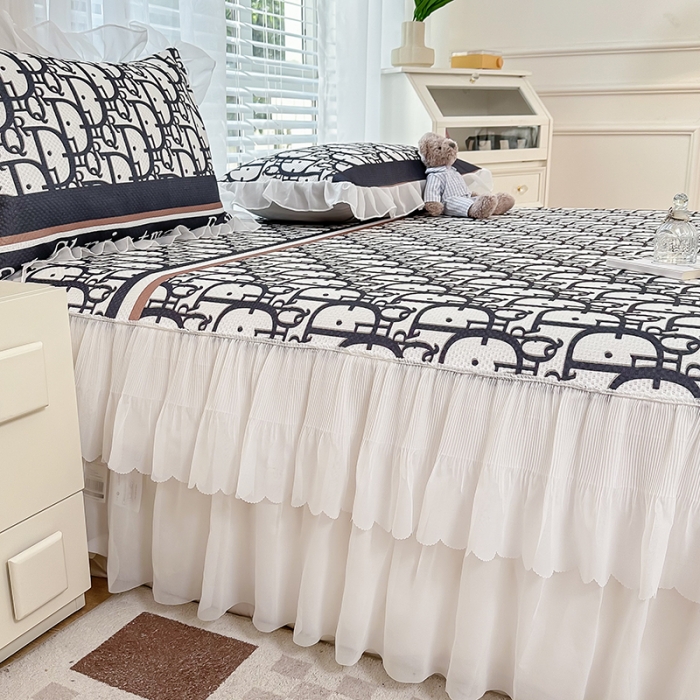 91家纺网 家纺一手货源 找家纺 花漾 2023直播爆款轻奢风满天星冰豆豆席子凉席床裙款 D字母