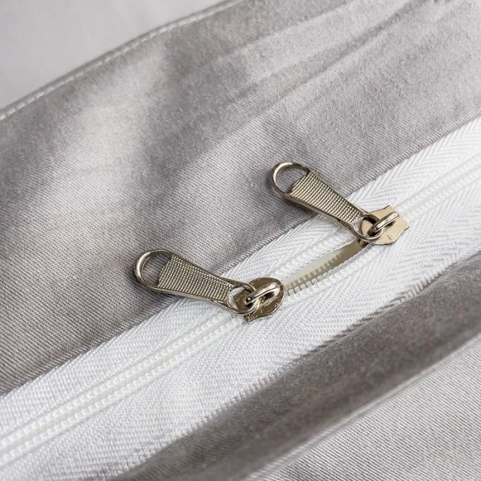 91家纺网 家纺一手货源 找家纺 梧桐家居 2023新款13376全棉刺绣宽边四件套-曼玉系列 泥灰