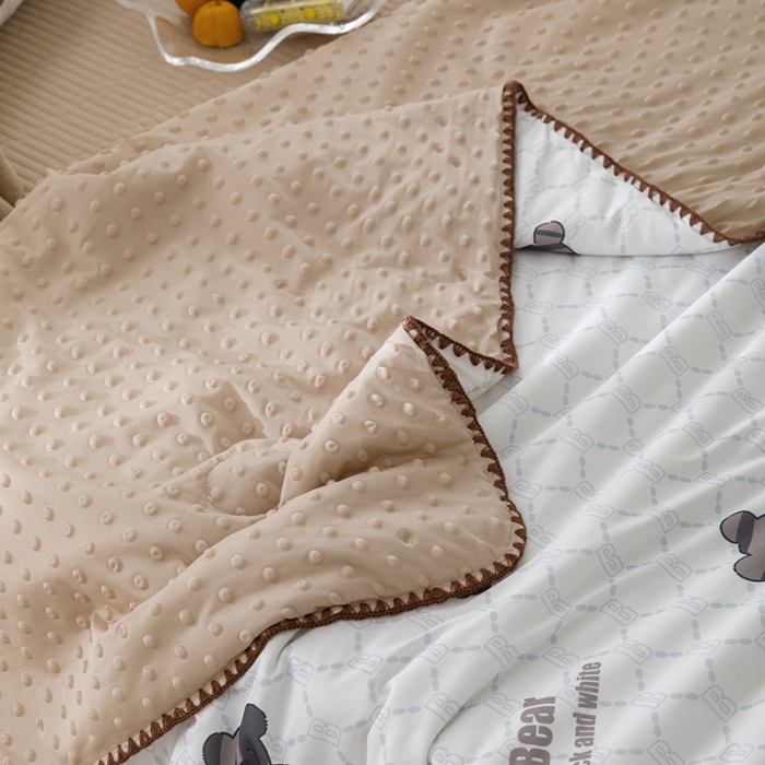 91家纺网 家纺一手货源 找家纺 花漾 2023新款A类针织棉凉感丝夏被凉席四件套 潮流小熊