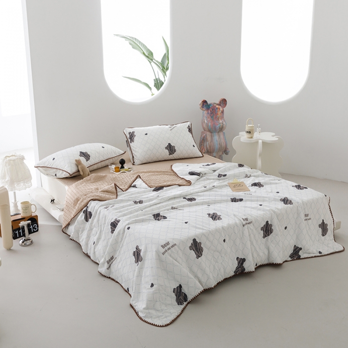 91家纺网 家纺一手货源 找家纺 花漾 2023新款A类针织棉凉感丝夏被凉席四件套 潮流小熊