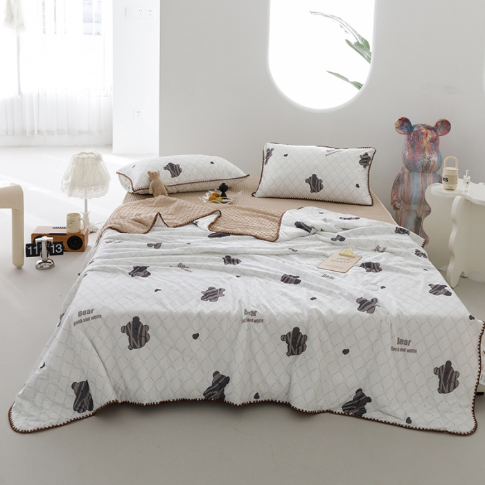 91家纺网 家纺一手货源 找家纺 花漾 2023新款A类针织棉凉感丝夏被凉席四件套 潮流小熊