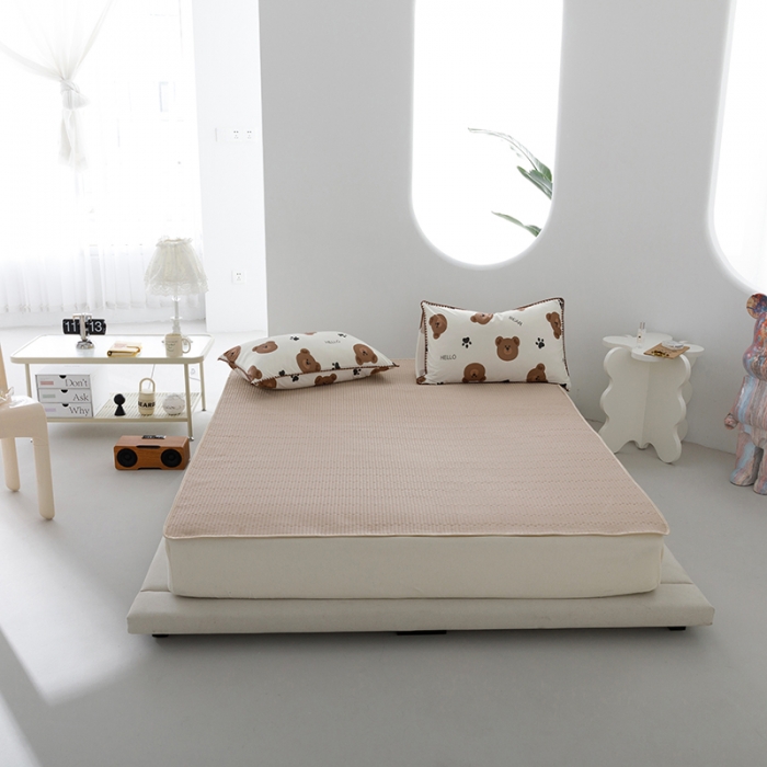 91家纺网 家纺一手货源 找家纺 花漾 2023新款A类针织棉凉感丝夏被凉席四件套 哈喽小熊