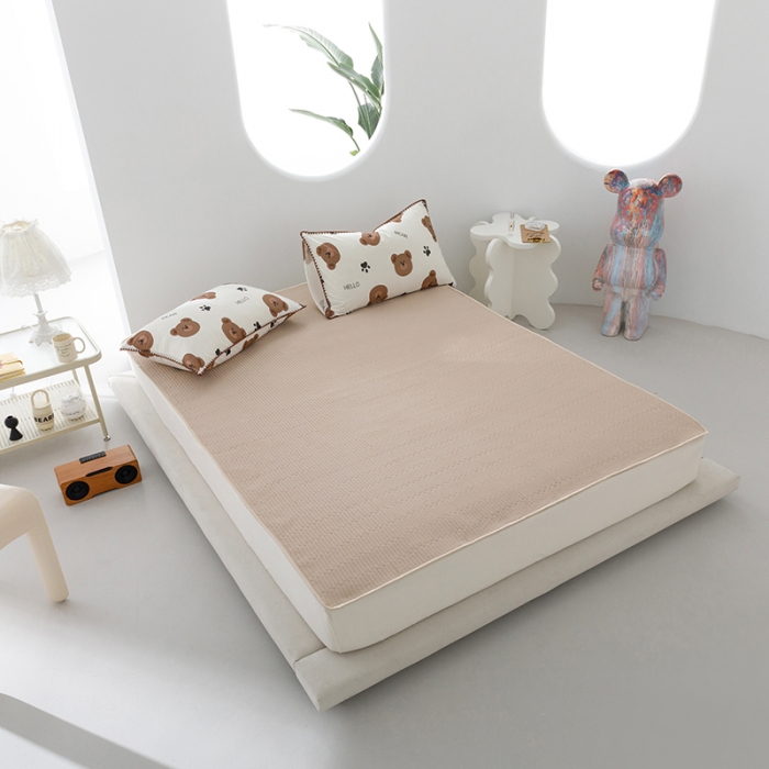 91家纺网 家纺一手货源 找家纺 花漾 2023新款A类针织棉凉感丝夏被凉席四件套 哈喽小熊