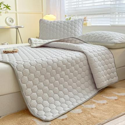 91家纺网 家纺一手货源 找家纺 （总）东宇 2023新款A类凉感大豆凉席三件套