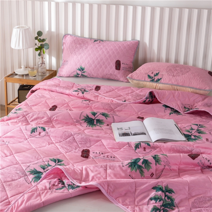 91家纺网 家纺一手货源 找家纺 亚龙 2023新款功能性微电能艾草驱蚊被 艾草-红