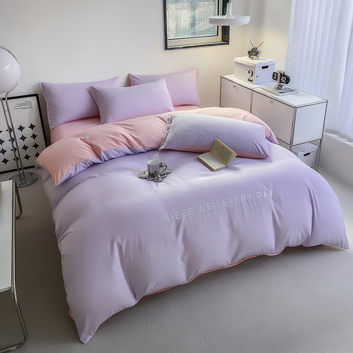 91家纺网 家纺一手货源 找家纺 啊雅 2025新款双拼绣花四季款磨毛四件套 奶紫加奶粉