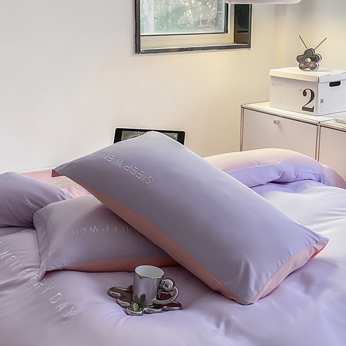 91家纺网 家纺一手货源 找家纺 啊雅 2025新款双拼绣花四季款磨毛四件套 奶紫加奶粉