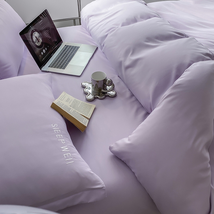 91家纺网 家纺一手货源 找家纺 啊雅 2025新款双拼绣花四季款磨毛四件套 奶紫