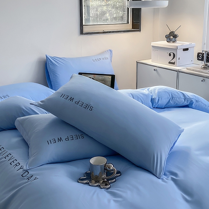 91家纺网 家纺一手货源 找家纺 啊雅 2025新款双拼绣花四季款磨毛四件套 奶天兰