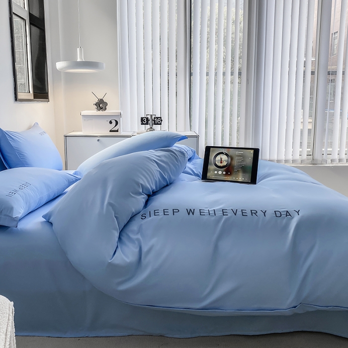 91家纺网 家纺一手货源 找家纺 啊雅 2025新款双拼绣花四季款磨毛四件套 奶天兰