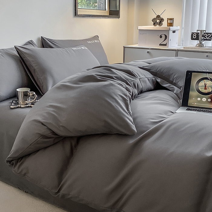 91家纺网 家纺一手货源 找家纺 啊雅 2025新款双拼绣花四季款磨毛四件套 奶深灰