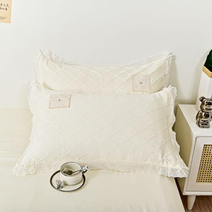 91家纺网 家纺一手货源 找家纺 宅家居 2023新款双层纱菱形格贴布绣花边四件套-罗威系列 罗威-奶白