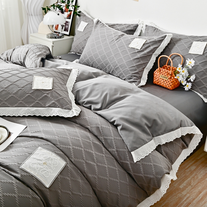 91家纺网 家纺一手货源 找家纺 宅家居 2023新款双层纱菱形格贴布绣花边四件套-罗威系列 罗威-浅灰