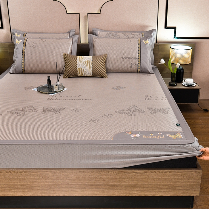 91家纺网 家纺一手货源 找家纺 简一2024新款荷塘月色系列冰藤凉席床笠款 蝶恋花-提花香槟