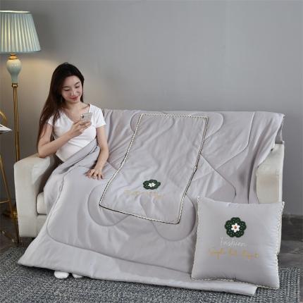 91家纺网 家纺一手货源 找家纺 （总）素玖抱枕被 2023新款水洗棉麻抱枕被-香雪兰系列