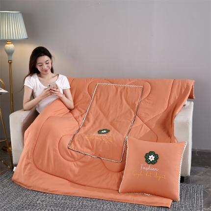 91家纺网 家纺一手货源 找家纺 （总）素玖抱枕被 2023新款水洗棉麻抱枕被-香雪兰系列