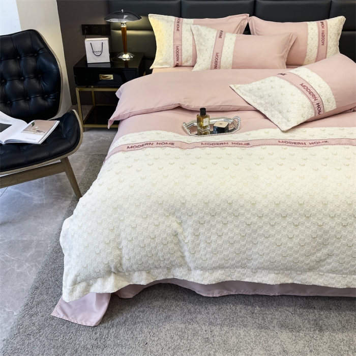 91家纺网 家纺一手货源 找家纺 布可 2025新款千鸟格立体雕花刺绣四件套 千鸟格.露娜粉