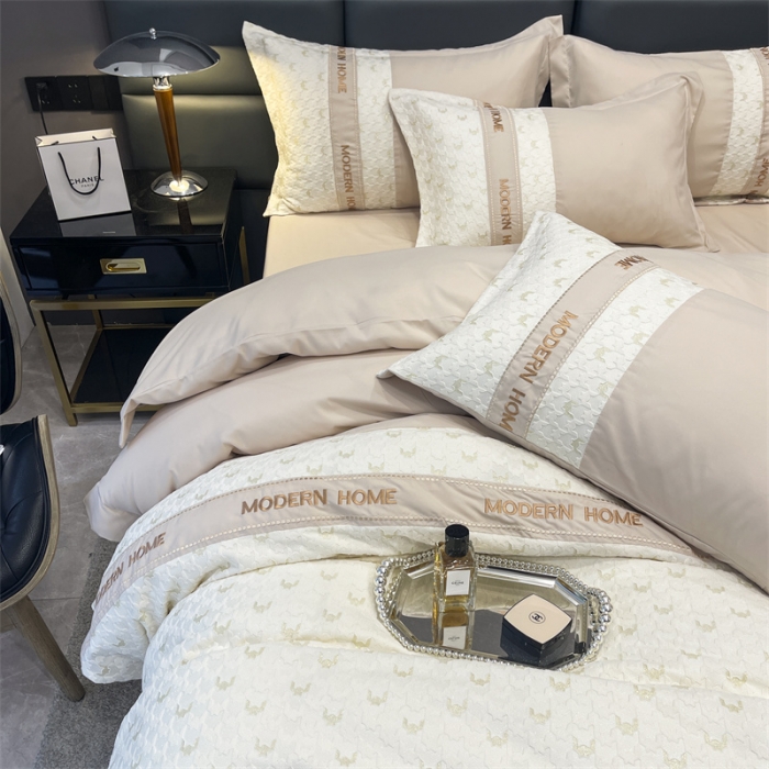 91家纺网 家纺一手货源 找家纺 布可 2025新款千鸟格立体雕花刺绣四件套 千鸟格.奢华金