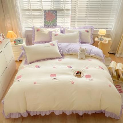 91家纺网 家纺一手货源 找家纺 易禾 2024新款 爱心小熊系列四件套 爱心小熊奶黄紫