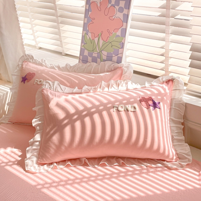 91家纺网 家纺一手货源 找家纺 易禾 2024新款 爱心小熊系列四件套 爱心小熊粉