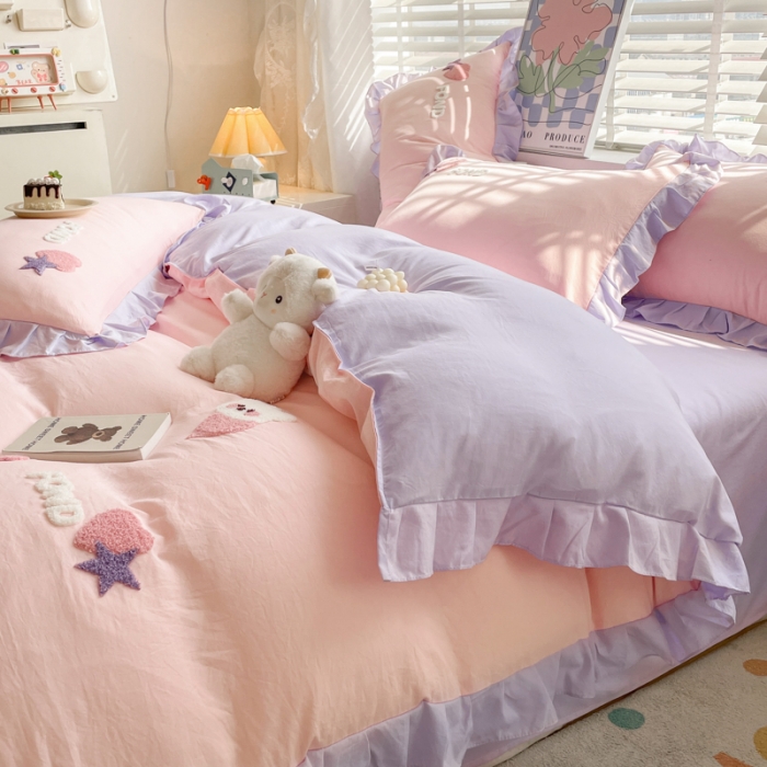 91家纺网 家纺一手货源 找家纺 易禾 2024新款 爱心小熊系列四件套 爱心小熊粉紫