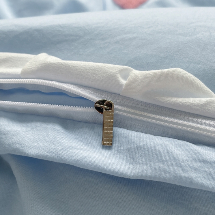 91家纺网 家纺一手货源 找家纺 易禾 2024新款 爱心小熊系列四件套 爱心小熊蓝