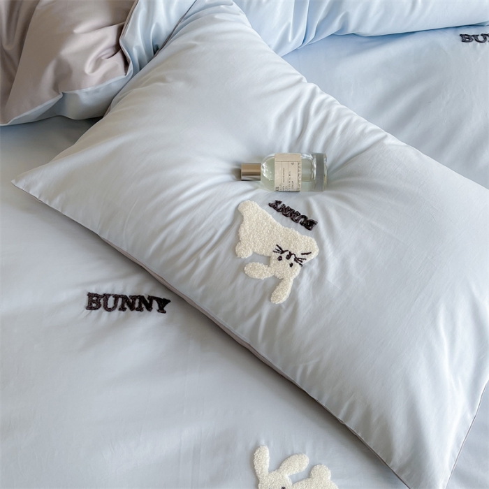 91家纺网 家纺一手货源 找家纺 时年 全棉水洗棉毛巾绣系列 40水洗-邦尼兔蓝