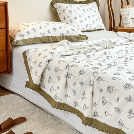 91家纺网 家纺一手货源 找家纺 2024新款A类法式小碎花花边款针织棉夏被空调被夏凉被