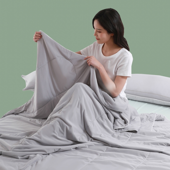 91家纺网 家纺一手货源 找家纺 柔享家（原芷澜家纺） 2025新款A类凉感丝凉凉西瓜被 灰