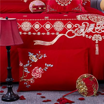 91家纺网 家纺一手货源 找家纺 2025新款婚庆单品枕套48*74