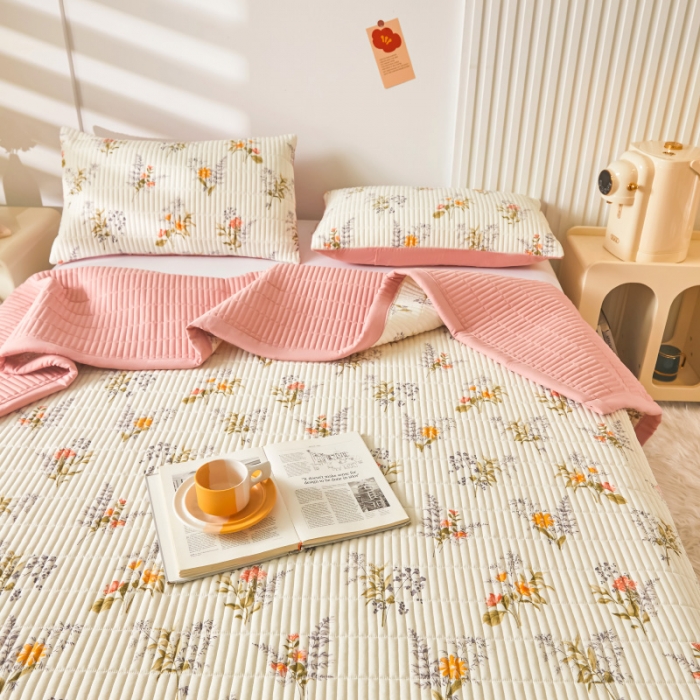 91家纺网 家纺一手货源 找家纺 水洗棉麻床盖大豆纤维夹棉加厚宿舍铺盖两用床单床裙保护垫花海