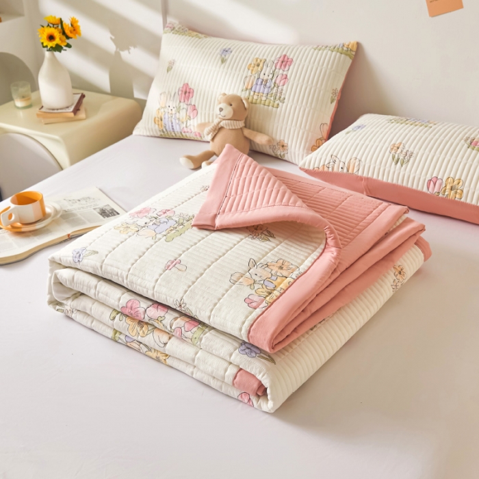 91家纺网 家纺一手货源 找家纺 水洗棉麻床盖大豆纤维夹棉加厚宿舍铺盖两用床单床裙保护垫花中兔