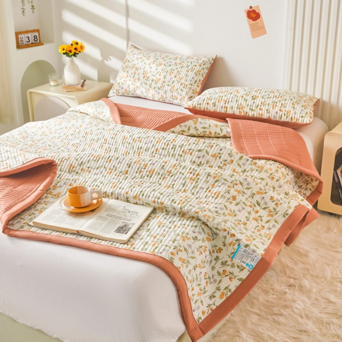 91家纺网 家纺一手货源 找家纺 水洗棉麻床盖大豆纤维夹棉加厚宿舍铺盖两用床单床裙保护垫 小碎花