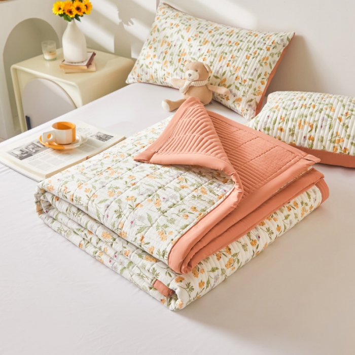 91家纺网 家纺一手货源 找家纺 水洗棉麻床盖大豆纤维夹棉加厚宿舍铺盖两用床单床裙保护垫 小碎花