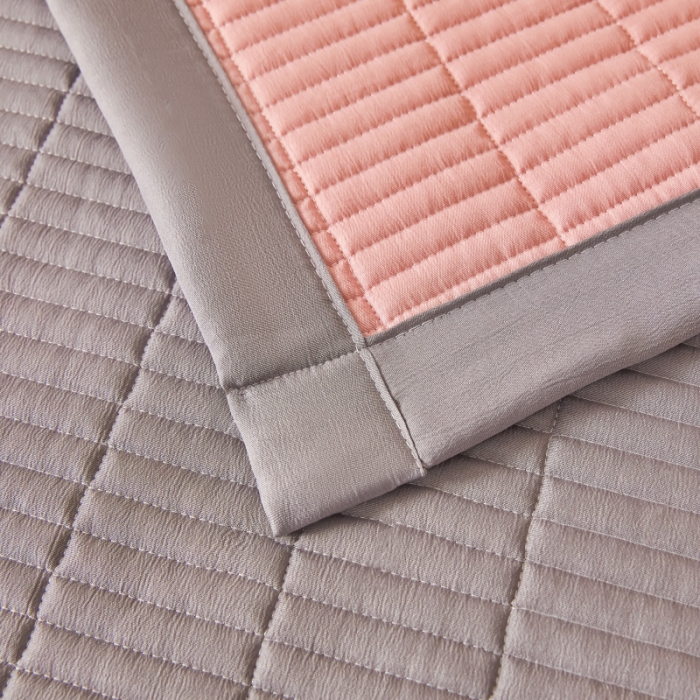 91家纺网 家纺一手货源 找家纺 水洗棉麻床盖大豆纤维夹棉加厚宿舍铺盖两用床单床裙保护垫胭脂粉