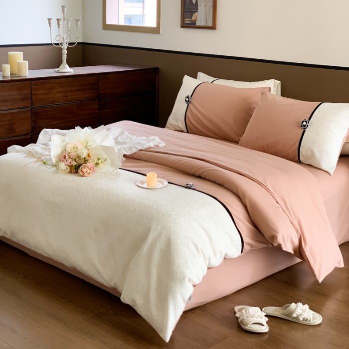 91家纺网 家纺一手货源 找家纺 玛奇朵 2023新款全棉有氧水洗棉蕾丝小香风-安娜系列 安娜-奶咖色