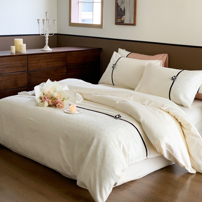 91家纺网 家纺一手货源 找家纺 玛奇朵 2023新款全棉有氧水洗棉蕾丝小香风-安娜系列 安娜-栀子白