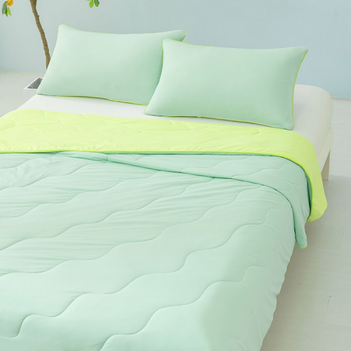 91家纺网 家纺一手货源 找家纺 钰博家纺 瓜瓜夏凉被 果绿+草绿