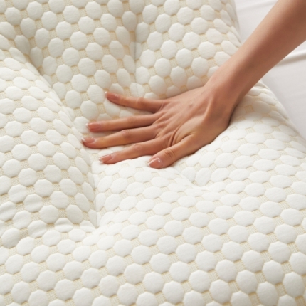 91家纺网 家纺一手货源 找家纺 （总）新品3D针织棉按摩枕头枕芯家用护颈椎助睡眠枕芯学生宿舍低枕