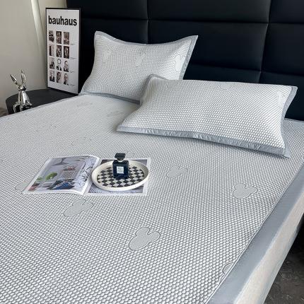 91家纺网 家纺一手货源 找家纺 （总）花漾家居 2023新款A类轻奢宽边海洋丝凉感丝针织凉席三件套