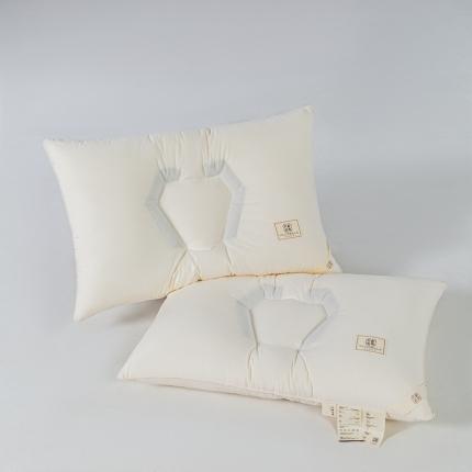 91家纺网 家纺一手货源 找家纺 雅诗帛 2025新款凡朴归真枕-仰睡一号